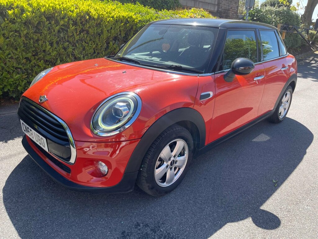 Mini Hatch 1.5 Cooper Classic Euro 6 Ss CN68UBO Orange #2