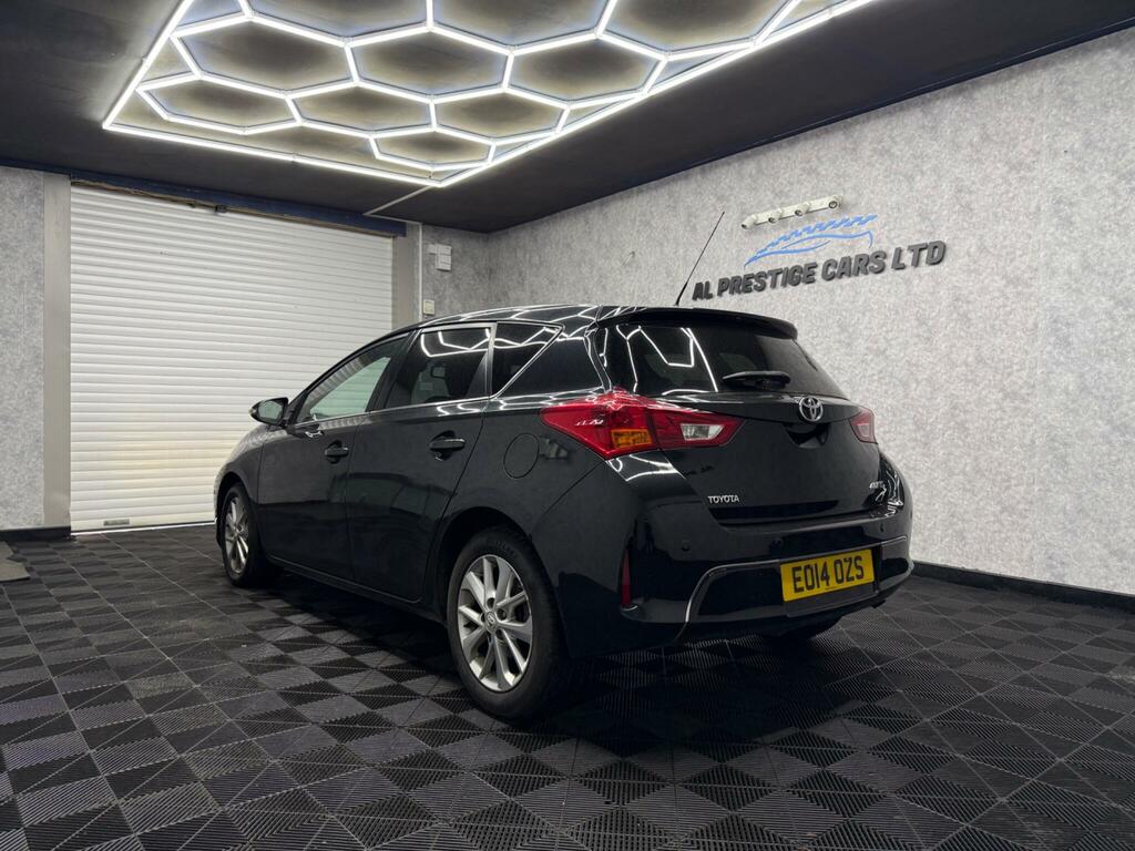 Toyota Auris 1.4 D-4d Excel Euro 5 Ss EO14OZS Black #6