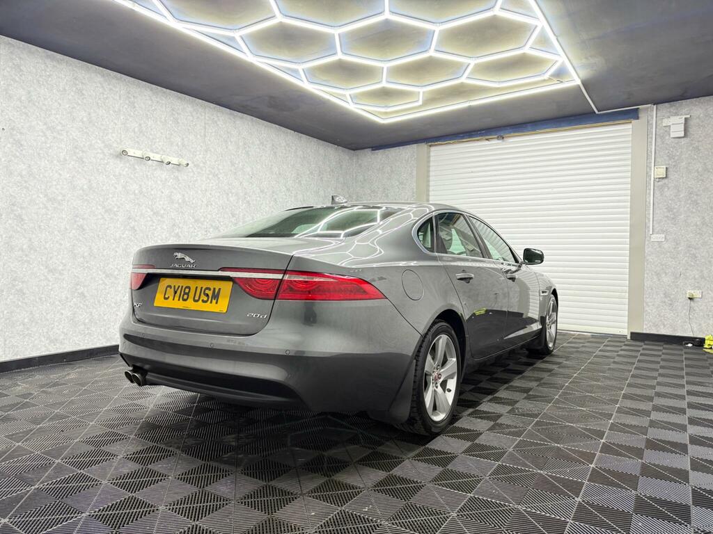 Jaguar XF 2.0D Portfolio Euro 6 Ss CY18USM Grey #4