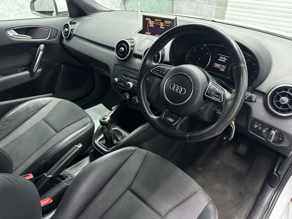 Audi A1 1.6 Tdi S Line Sportback Euro 5 Ss LV12KWA White #2