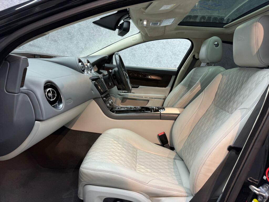Jaguar XJ 3.0D V6 Portfolio Euro 6 Ss Lwb S9WBG Black #3