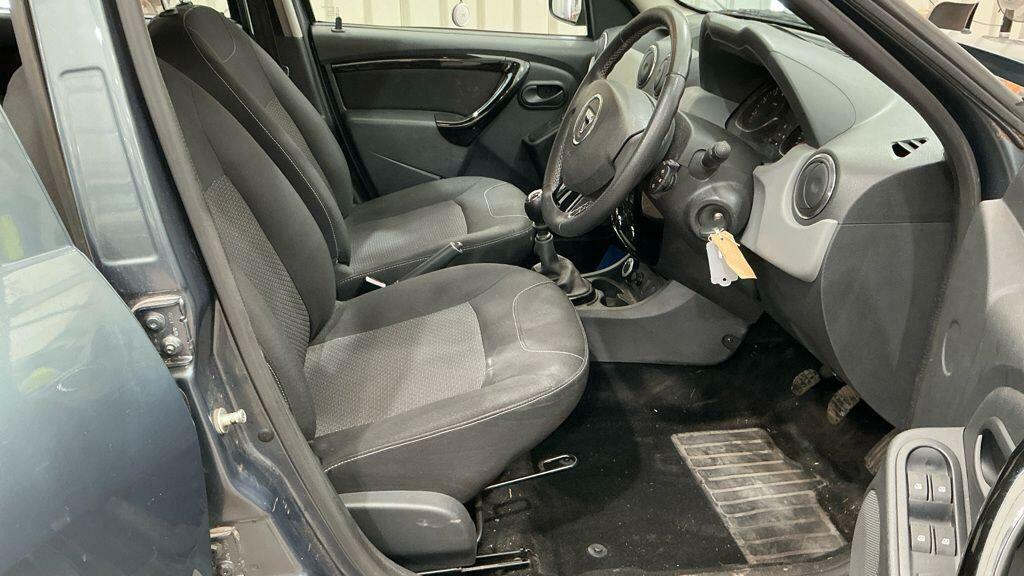 Dacia Duster 1.5 Dci Laureate 4Wd Euro 5 CV13OCD Grey #2