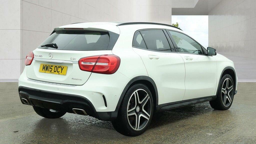 Mercedes-Benz GLA Class 2.1 Gla220d Amg Line Premium Plus 7G-dct 4Matic MW15OCY White #4