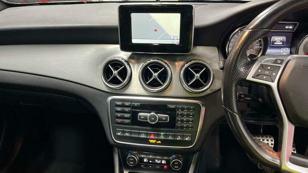 Mercedes-Benz GLA Class 2.1 Gla220d Amg Line Premium Plus 7G-dct 4Matic MW15OCY White #6