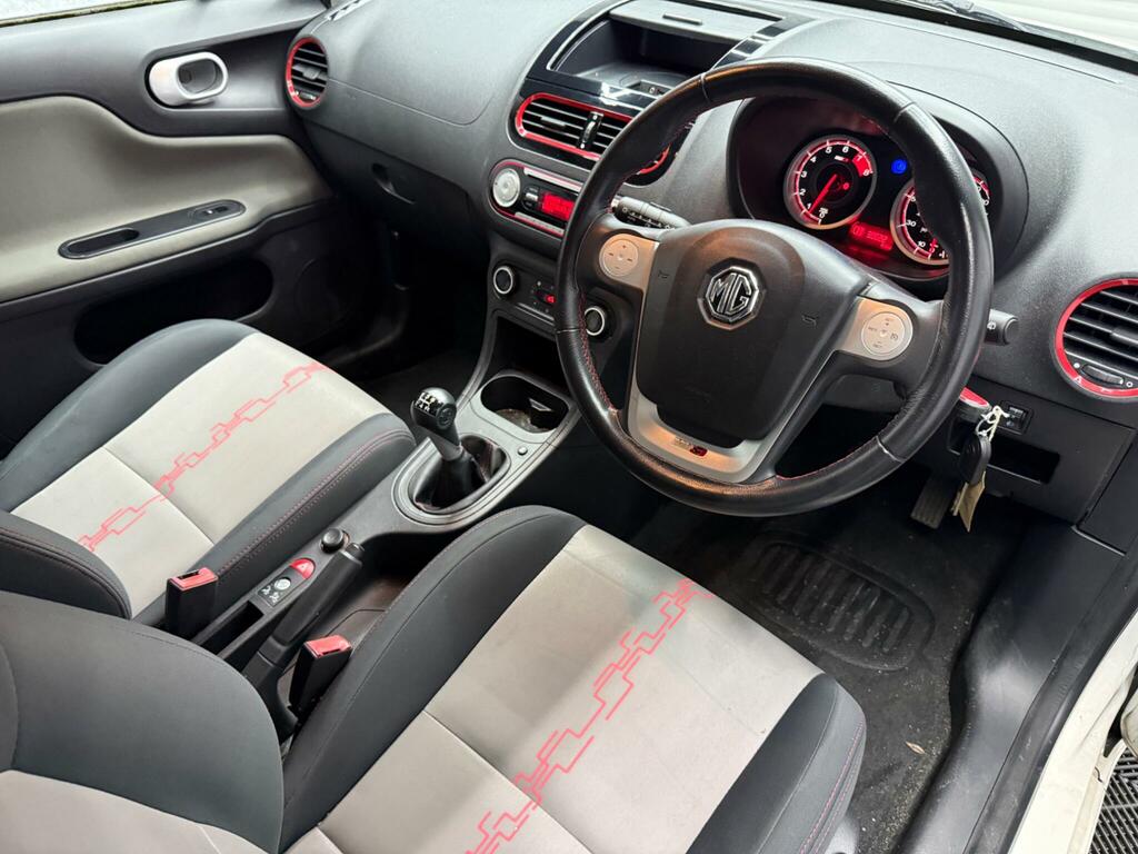 MG MG3 1.5 Vti-tech 3Style Euro 5 White #2