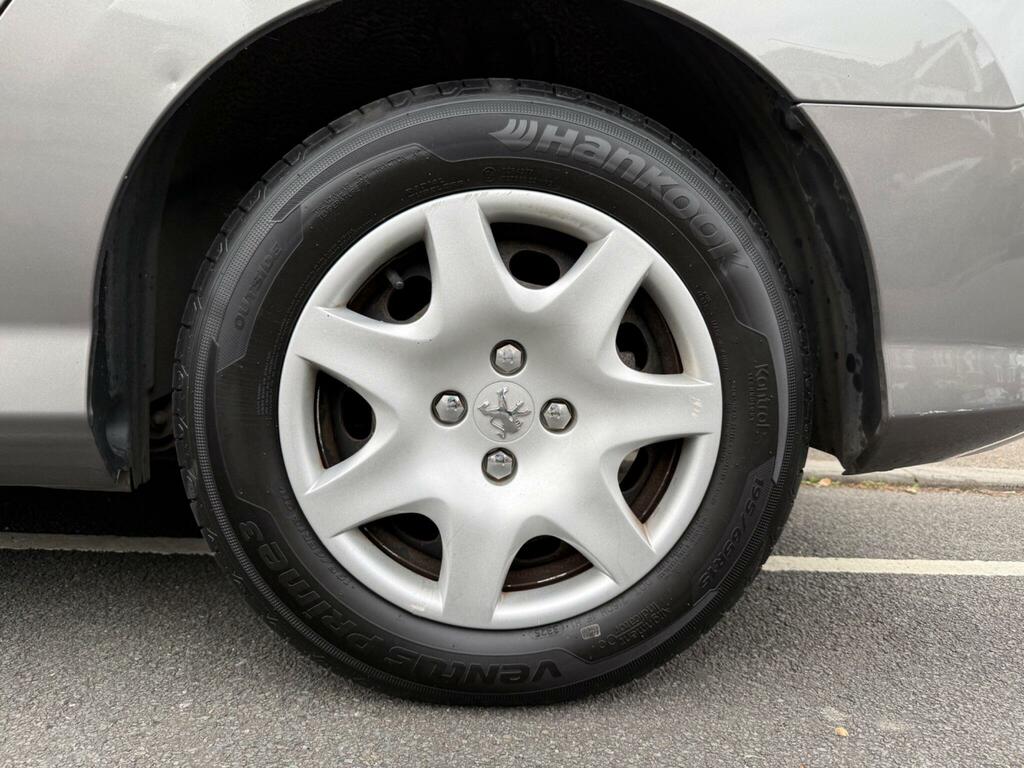 Peugeot 308 SW Sw S 5-Door Silver #16