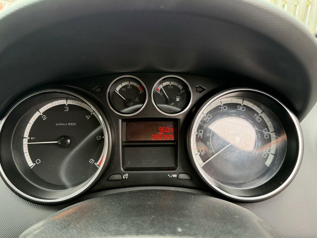 Peugeot 308 SW Sw S 5-Door Silver #10