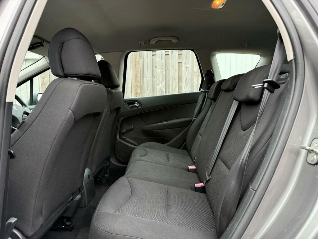 Peugeot 308 SW 1.6 Hdi Fap S YY58MZZ Grey #6