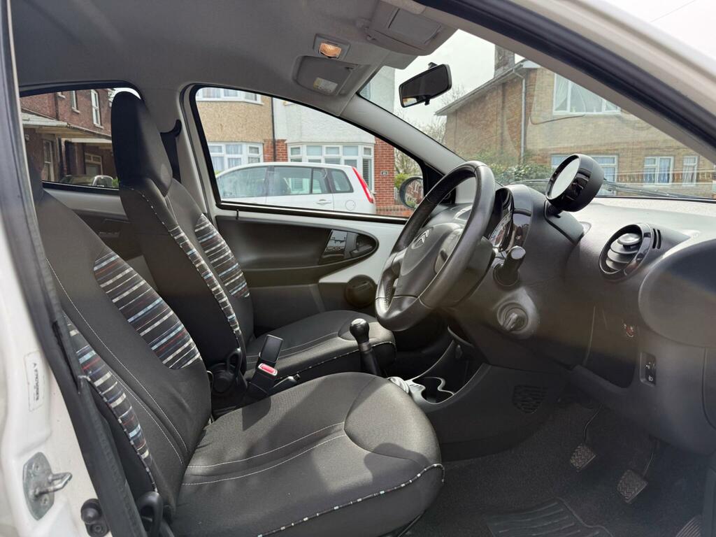 Citroen C1 1.0I Platinum Euro 5 HV14VHA White #6