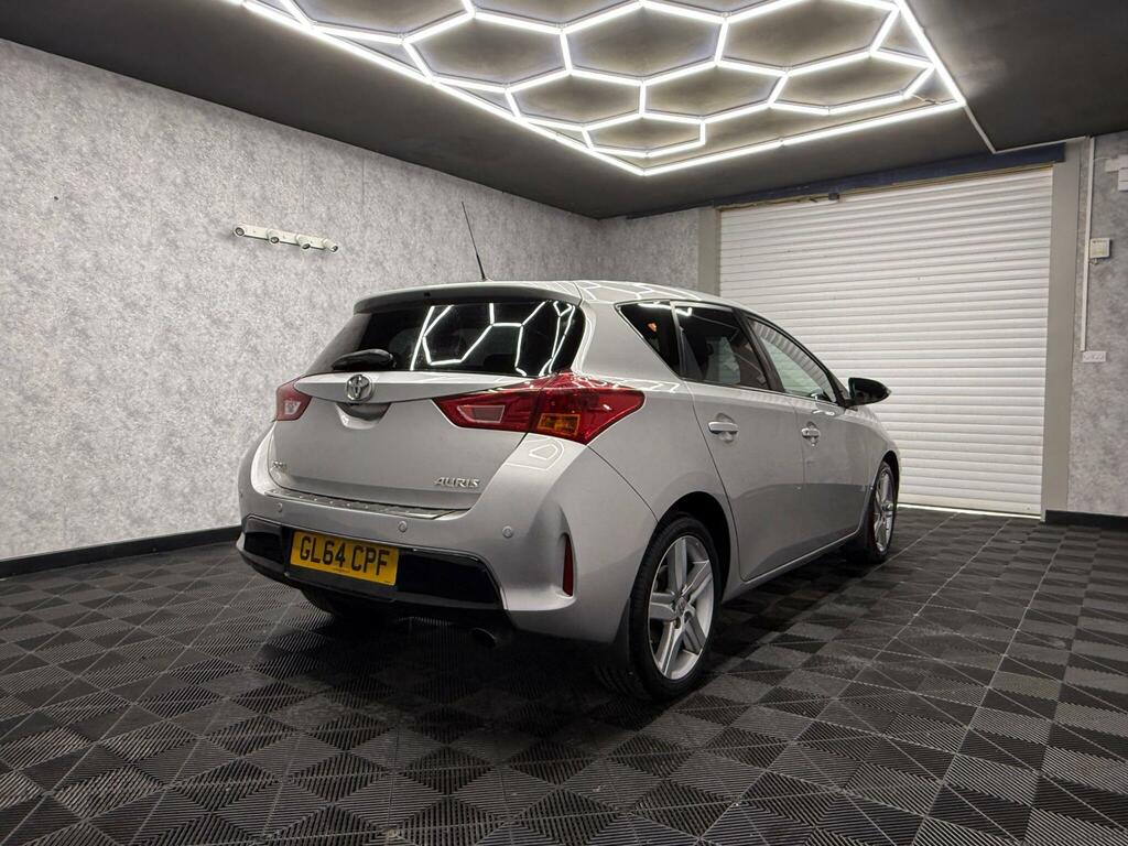 Toyota Auris 1.6 V-matic Excel Multidrive S Euro 5 Silver #4