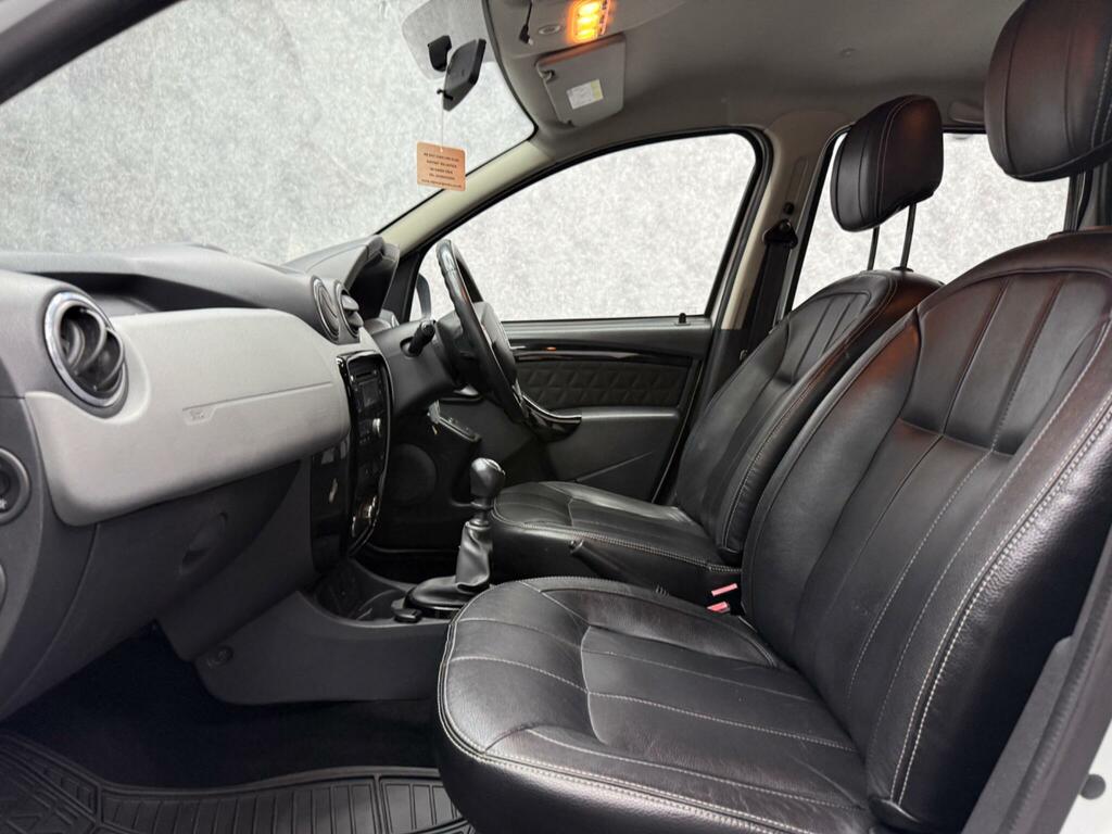 Dacia Duster 1.5 Dci Laureate Euro 6 Ss WJ16HHN White #3