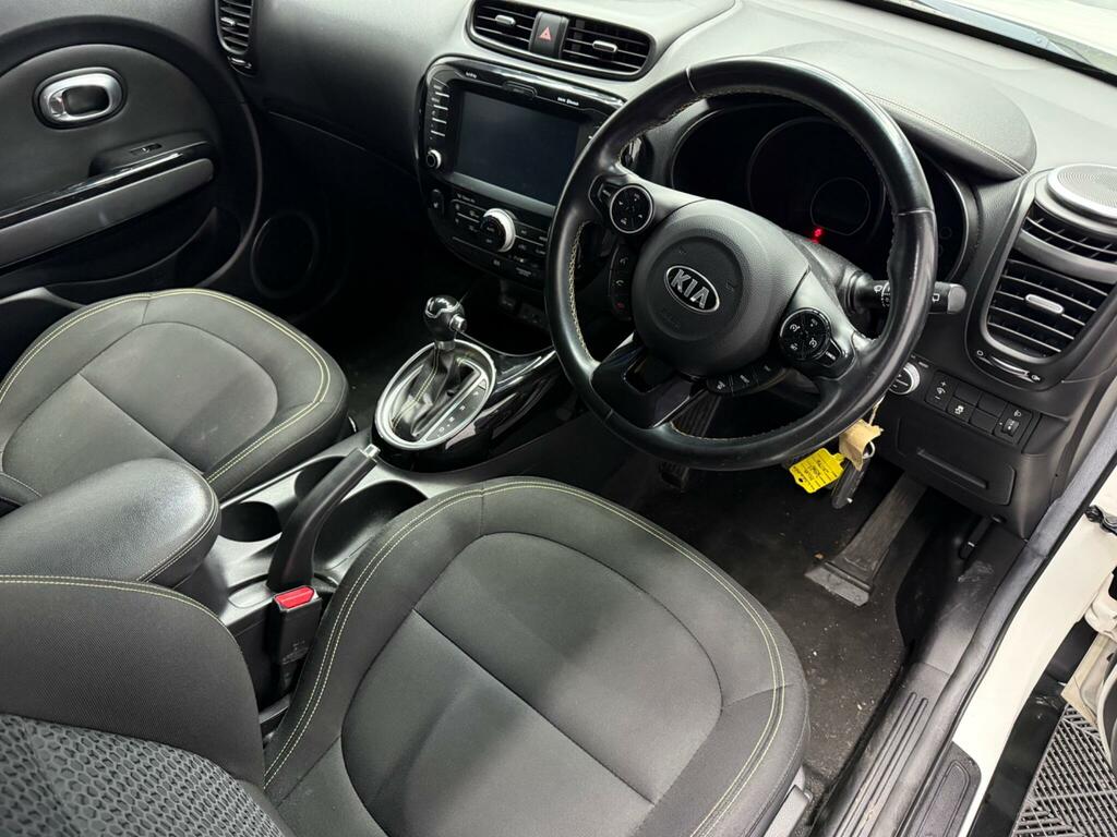 Kia Soul 1.6 Crdi Mixx Euro 5 White #2