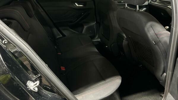 Ford Focus 1.0T Ecoboost St-line Euro 6 Ss EA68BGY Black #3