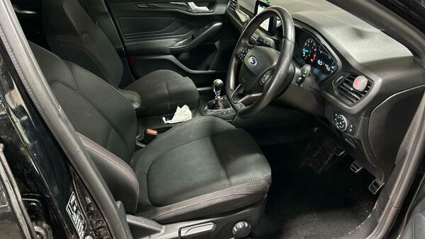 Ford Focus 1.0T Ecoboost St-line Euro 6 Ss EA68BGY Black #2