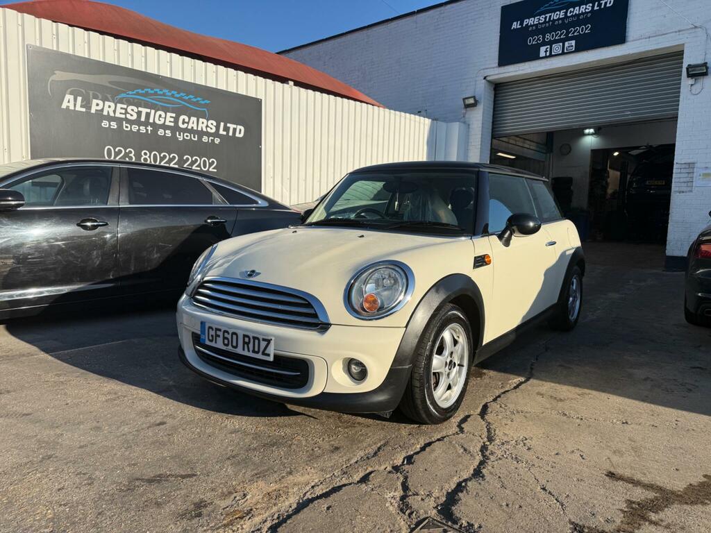 Mini Hatch 1.6 Cooper Euro 5 White