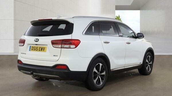 Kia Sorento 2.2 Crdi Kx-3 Awd Euro 6 Ss White #4
