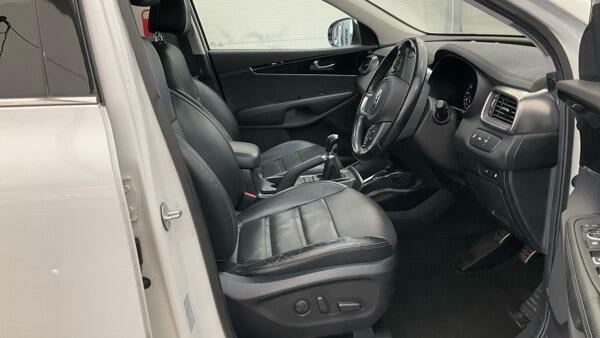 Kia Sorento 2.2 Crdi Kx-3 Awd Euro 6 Ss White #2