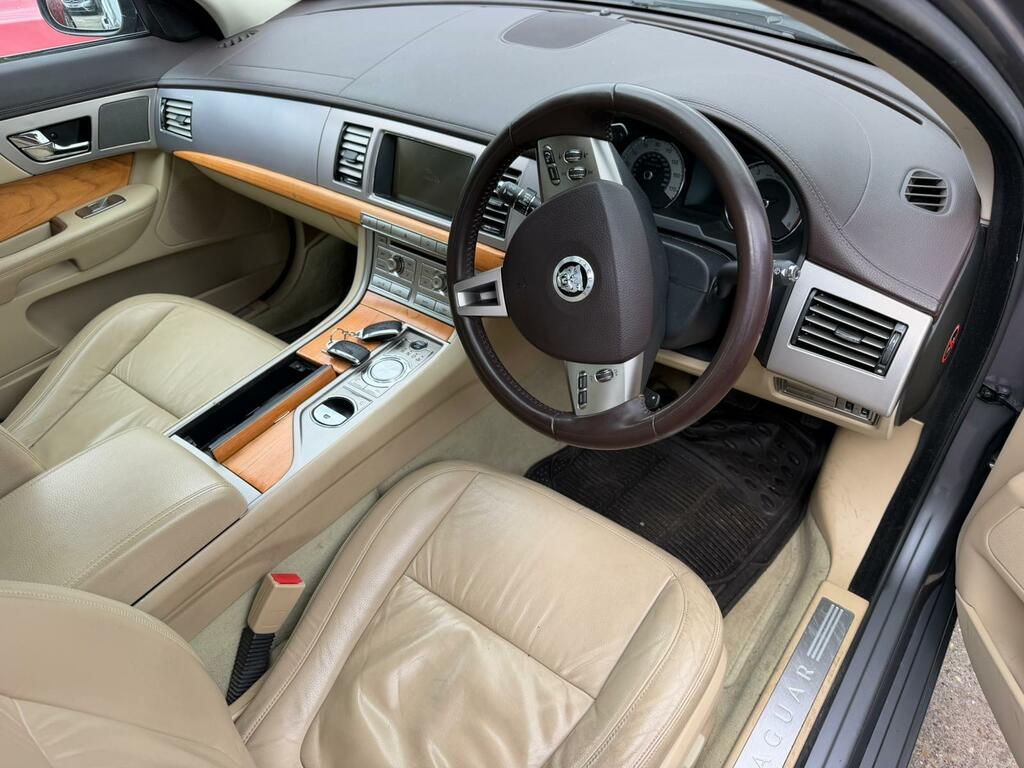 Jaguar XF 3.0 V6 Luxury Euro 4 Grey #2