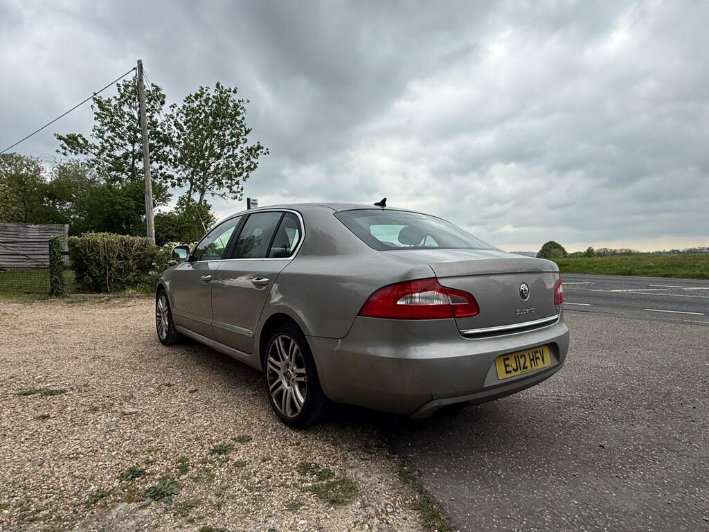 Skoda Superb 2.0 Tdi Elegance Dsg Euro 5 Beige #3