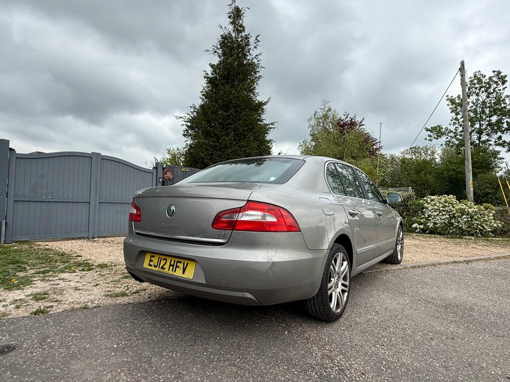 Skoda Superb 2.0 Tdi Elegance Dsg Euro 5 Beige #4