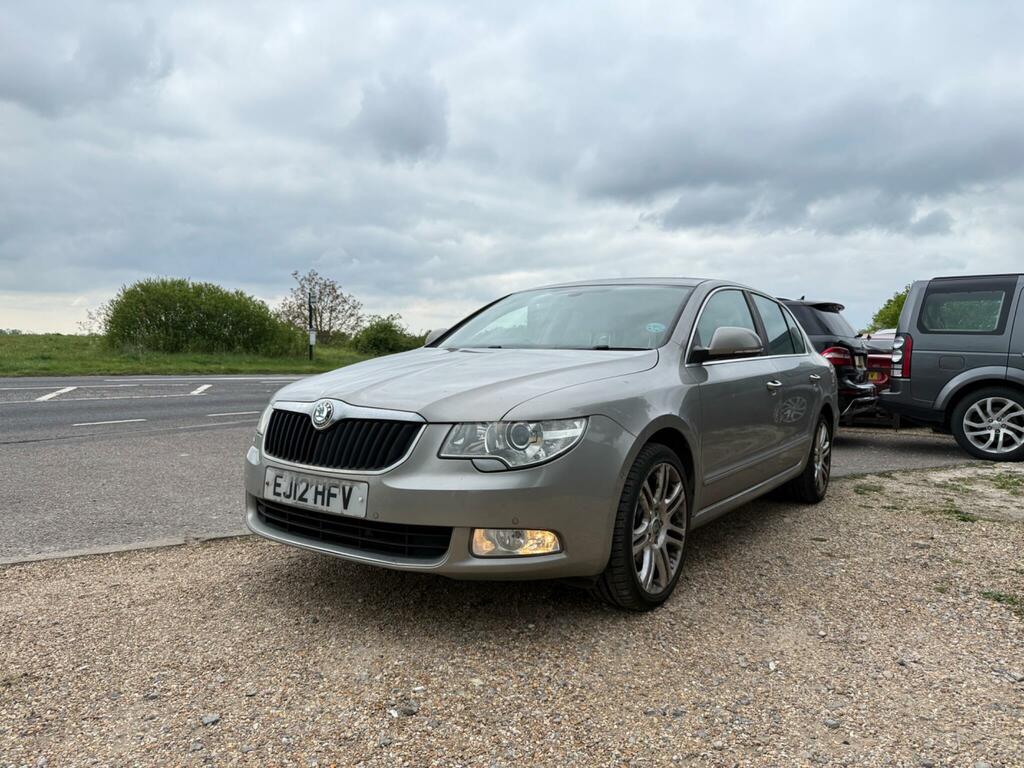 Skoda Superb 2.0 Tdi Elegance Dsg Euro 5 Beige