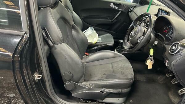 Audi A1 1.4 Tfsi Cod S Line Euro 6 Ss KS16RUY Black #2