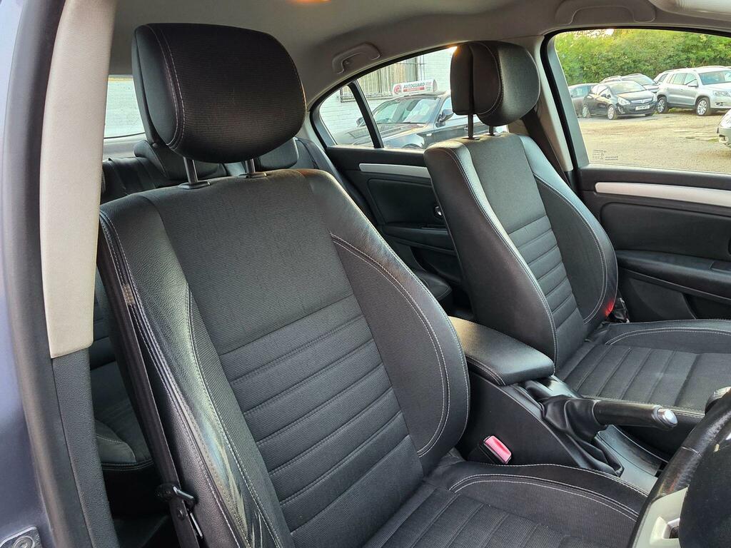 Renault Laguna Laguna Dynamique S Dci 150 Grey #15