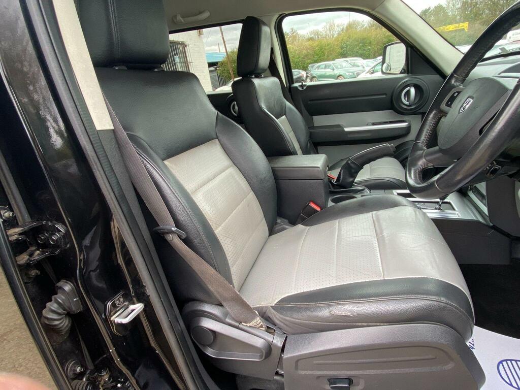 Dodge Nitro 2.8 Crd Se Black #18