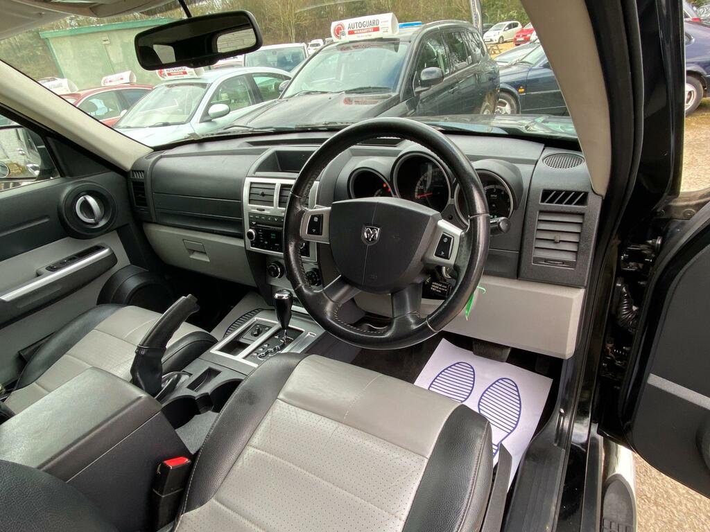 Dodge Nitro 2.8 Crd Se Black #19