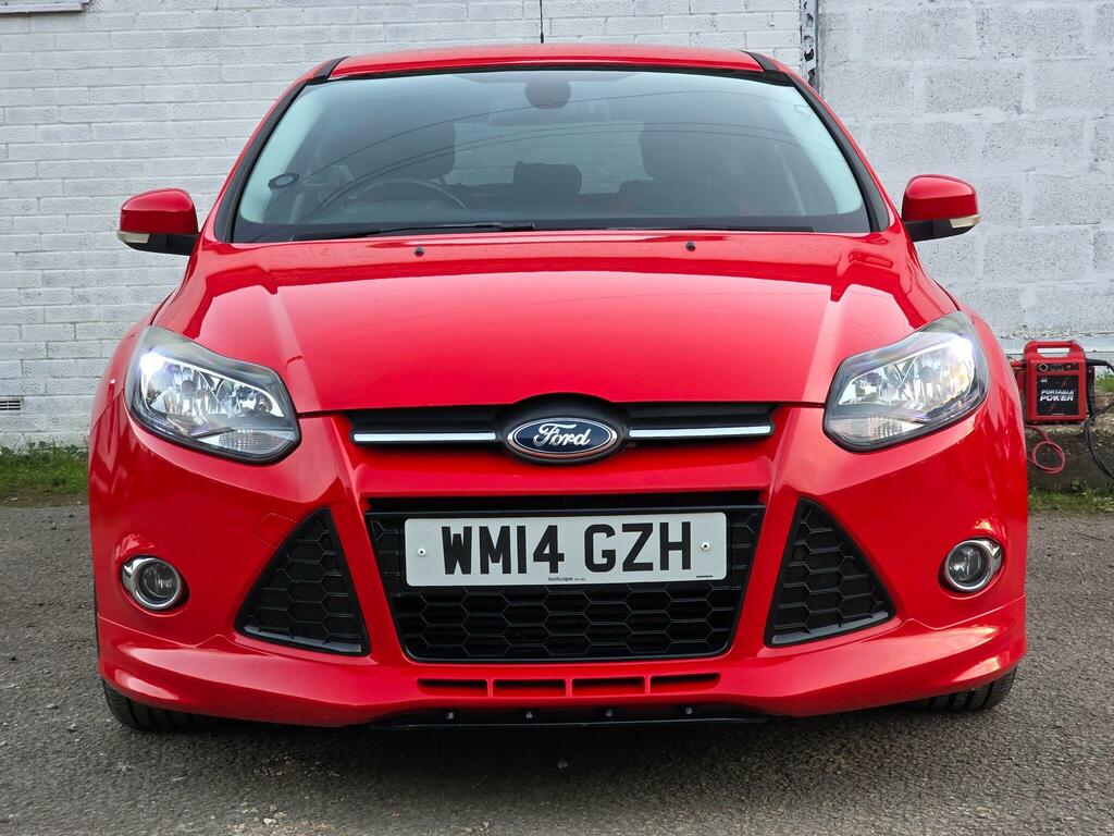 Ford Focus 1.6T Ecoboost Zetec S Euro 5 Ss WM14GZH Red