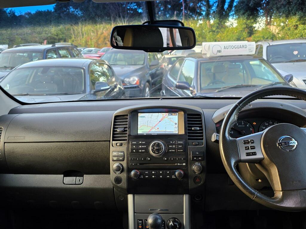 Nissan Navara 2.5 Dci Tekna 4Wd Euro 5 Grey #6