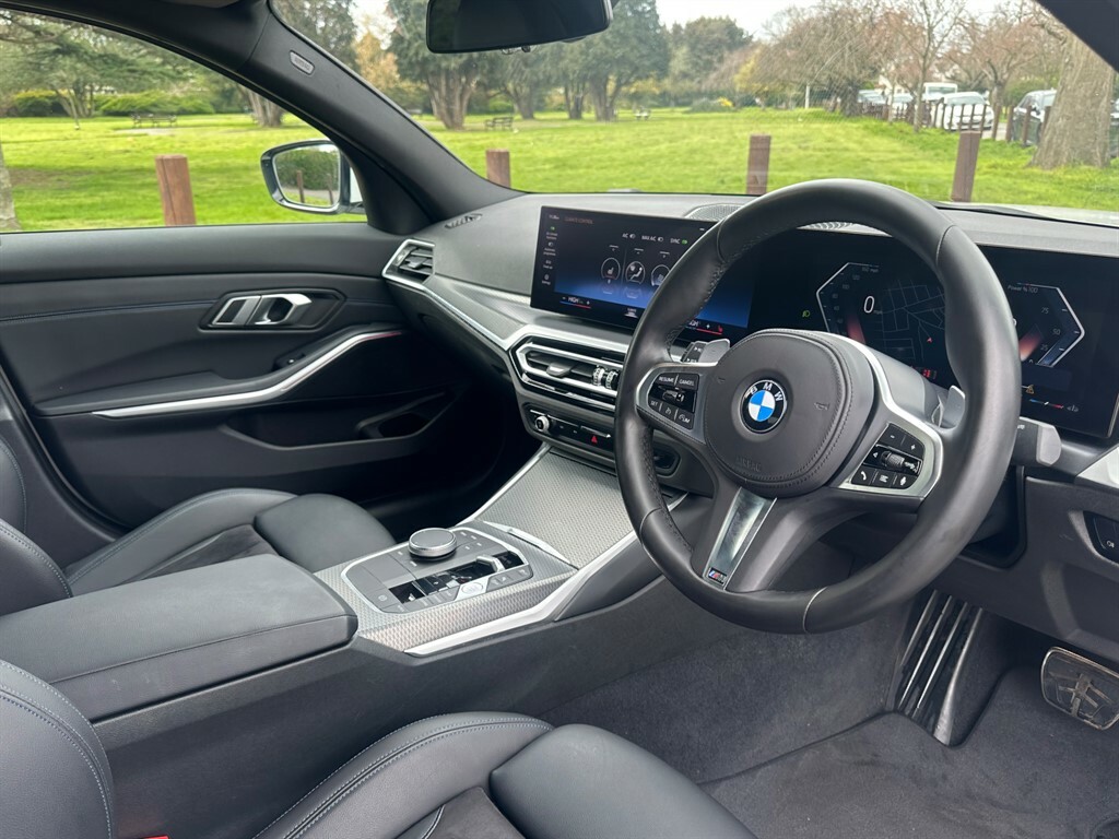 BMW 3 Series M Sport AK23GGU White #6
