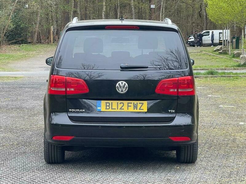 Volkswagen Touran 1.6 Tdi Se Dsg BL12FWZ Black #3