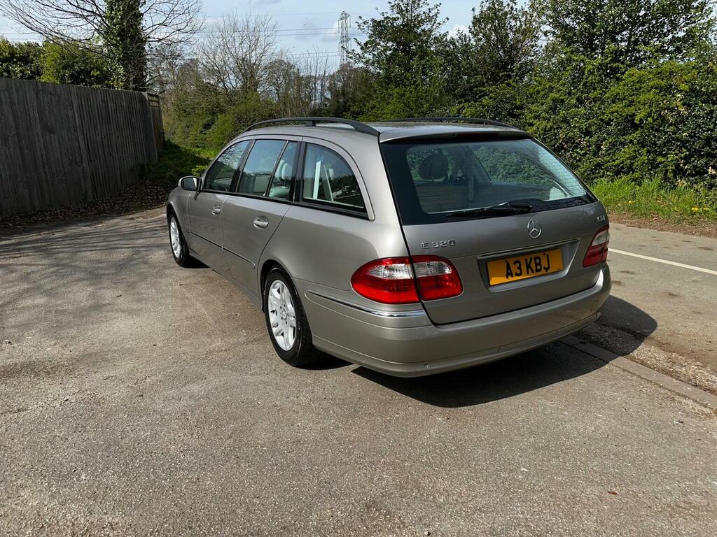 Mercedes-Benz E Class 3.0 E320 Cdi Avantgarde G-tronic Silver #4