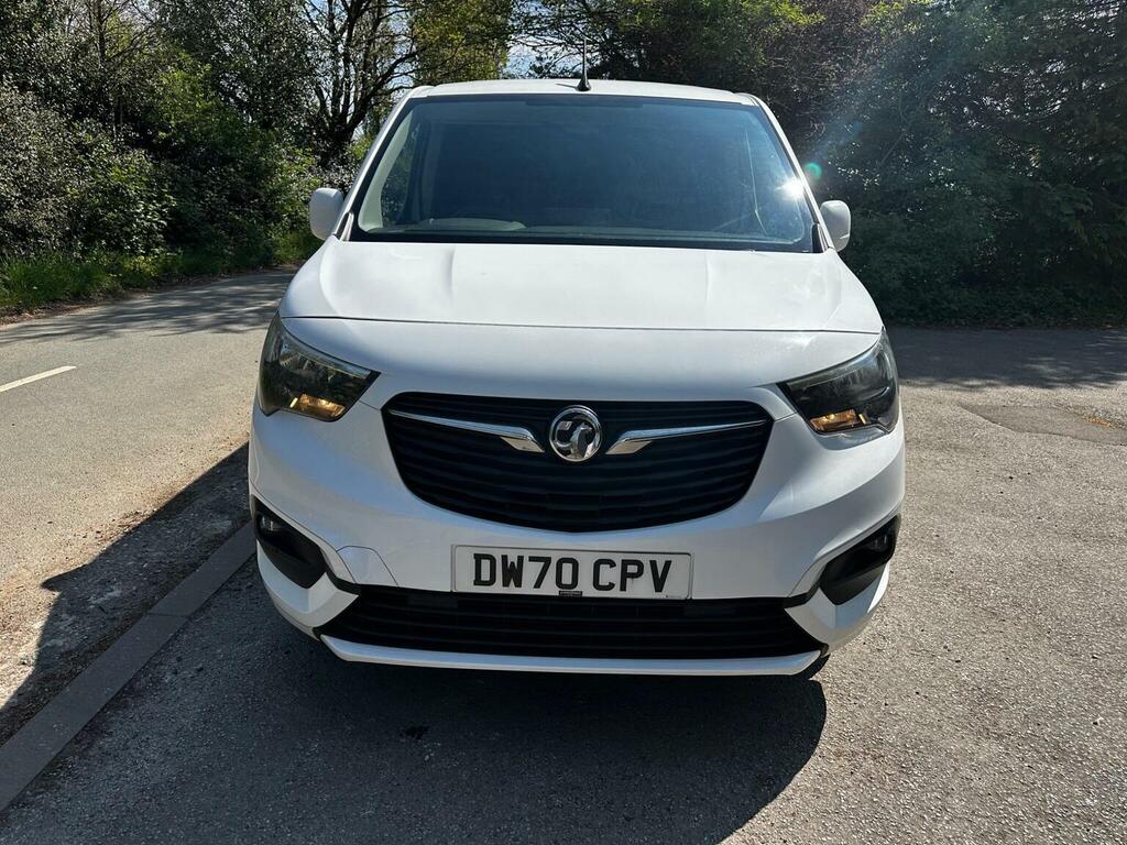 Vauxhall Combo 1.5 Turbo D 2300 Sportive L1 H1 Euro 6 DW70CPV White #2