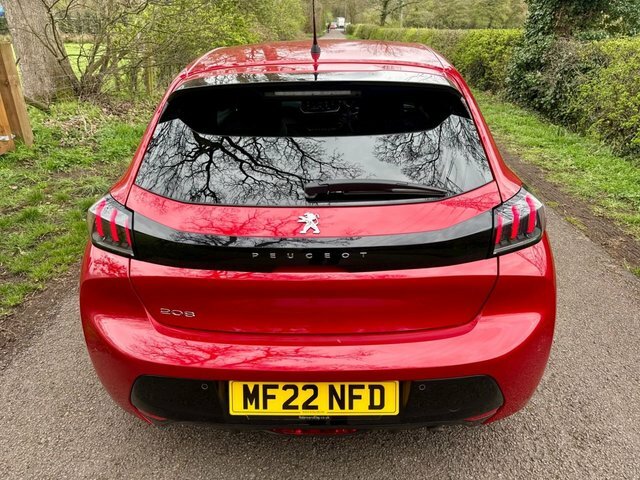Peugeot 208 1.2 Puretech Allure Premium Hatchback M MF22NFD Red #4