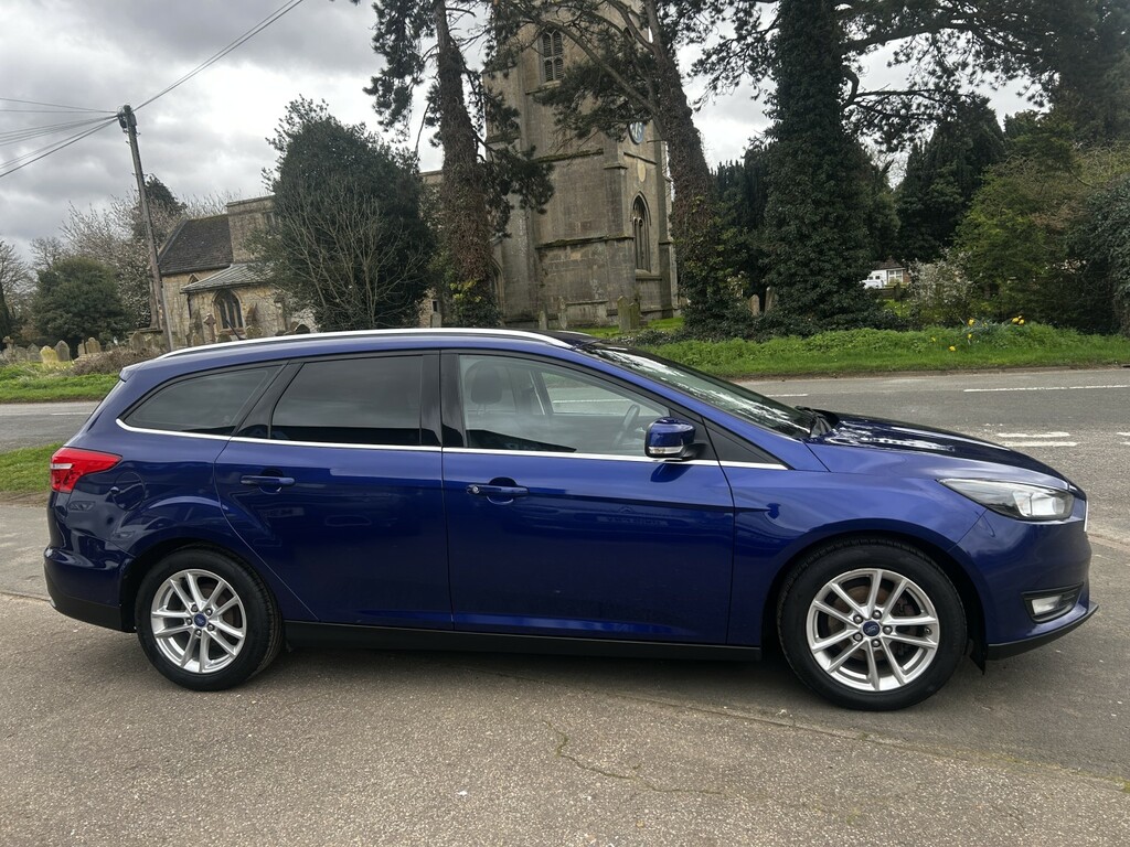 Ford Focus Estate 1.6 Tdci Zetec 2015 AO15XHF Blue #6