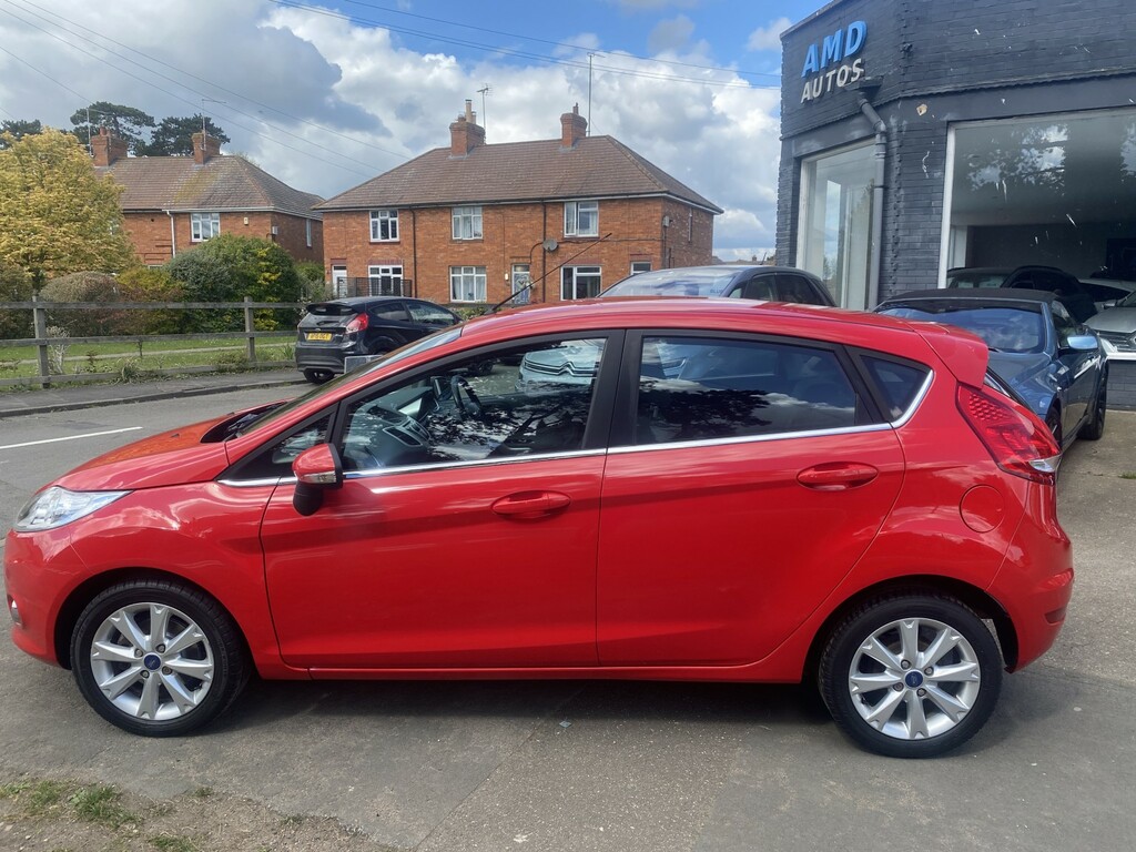 Ford Fiesta Hatchback 1.4 Zetec 2011 BF11KBP Red #2