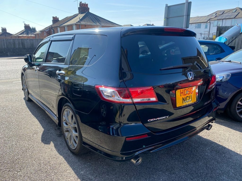Honda Odyssey Mpv Black #4