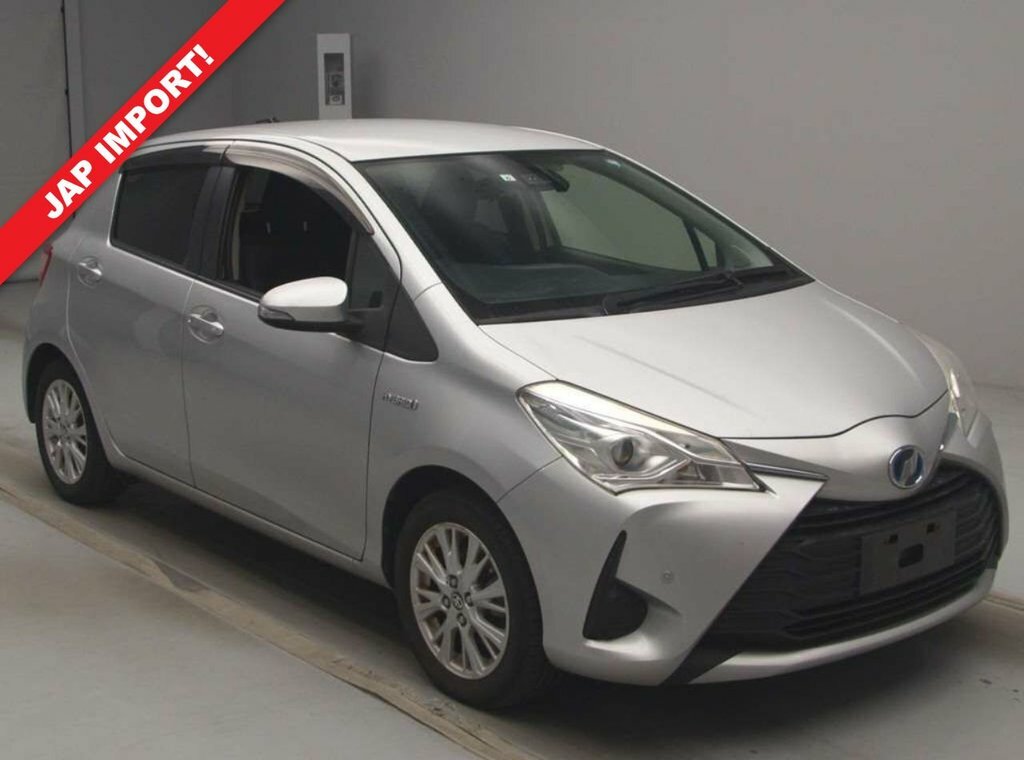 Toyota Vitz Hatchback Silver