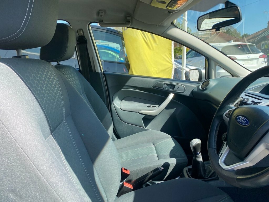 Ford Fiesta 1.3L Zetec WJ59XPG Silver #6