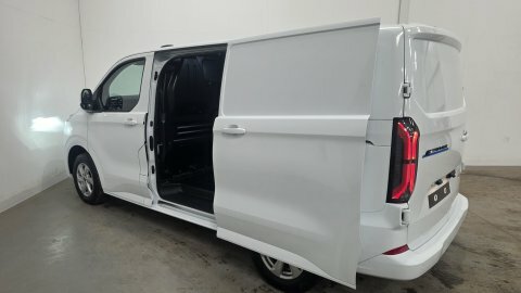 Ford Transit Custom 320L1 Limited 65Kwh SP75CBU White #6