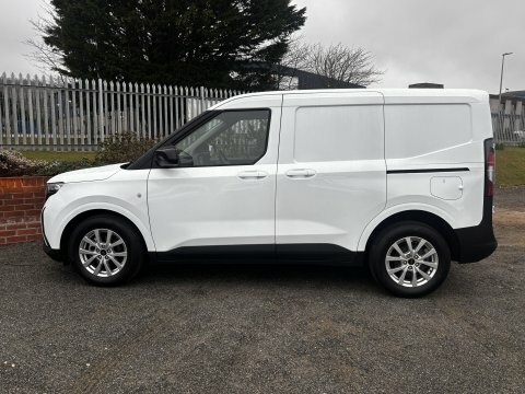 Ford Transit Courier Transit Courier LE74RDZ White #6