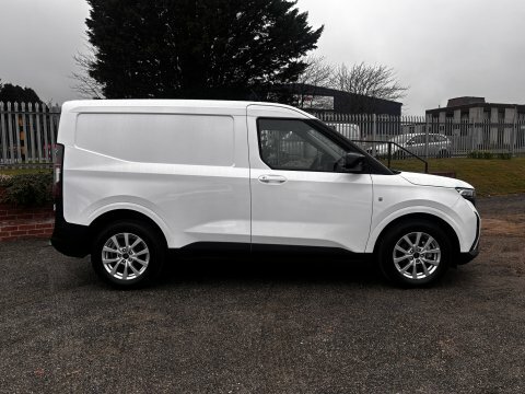 Ford Transit Courier Transit Courier LE74RDZ White #5