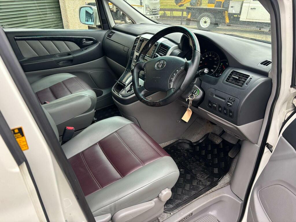 Toyota Alphard Motorhome 200404 White #2