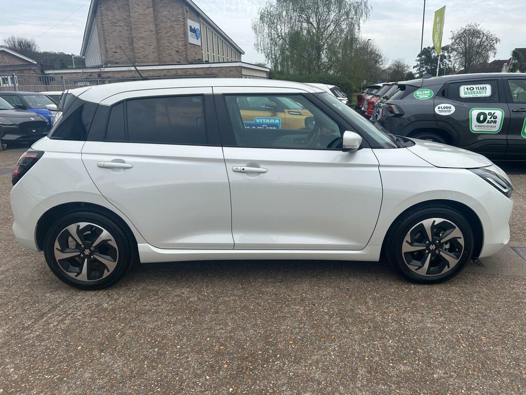 Suzuki Swift 1.2 Mhev Ultra Cvt Euro 6 S S White #4