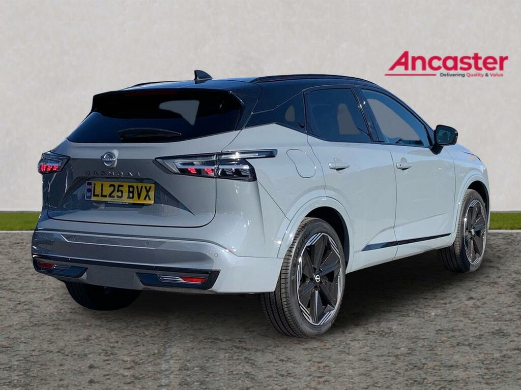 Nissan Qashqai 1.3 Dig-t Mh N-design LL25BVX Black #3