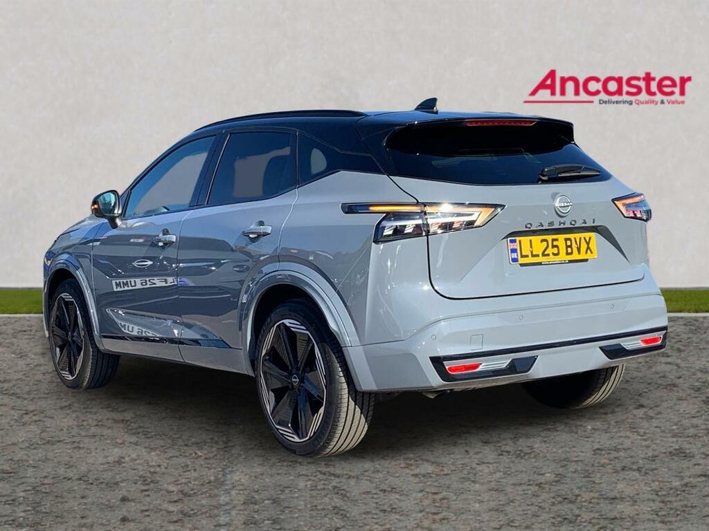 Nissan Qashqai 1.3 Dig-t Mh N-design LL25BVX Black #5