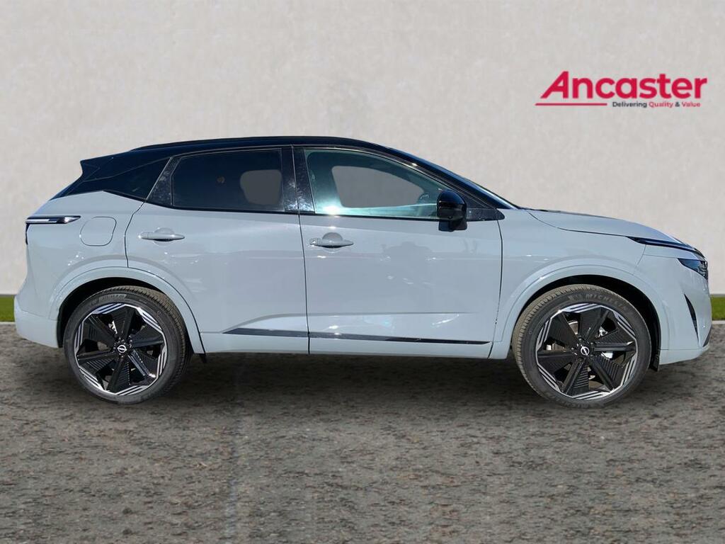 Nissan Qashqai 1.3 Dig-t Mh N-design LL25BVX Black #2