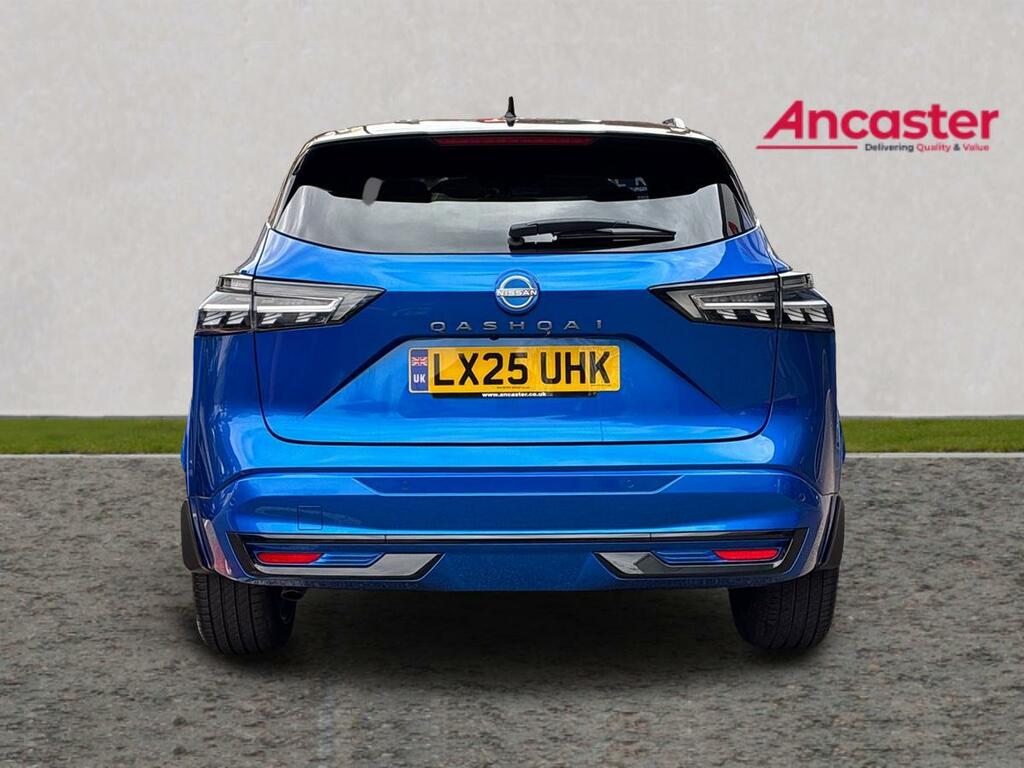 Nissan Qashqai 1.3 Dig-t Mh N-design LX25UHK Black #4